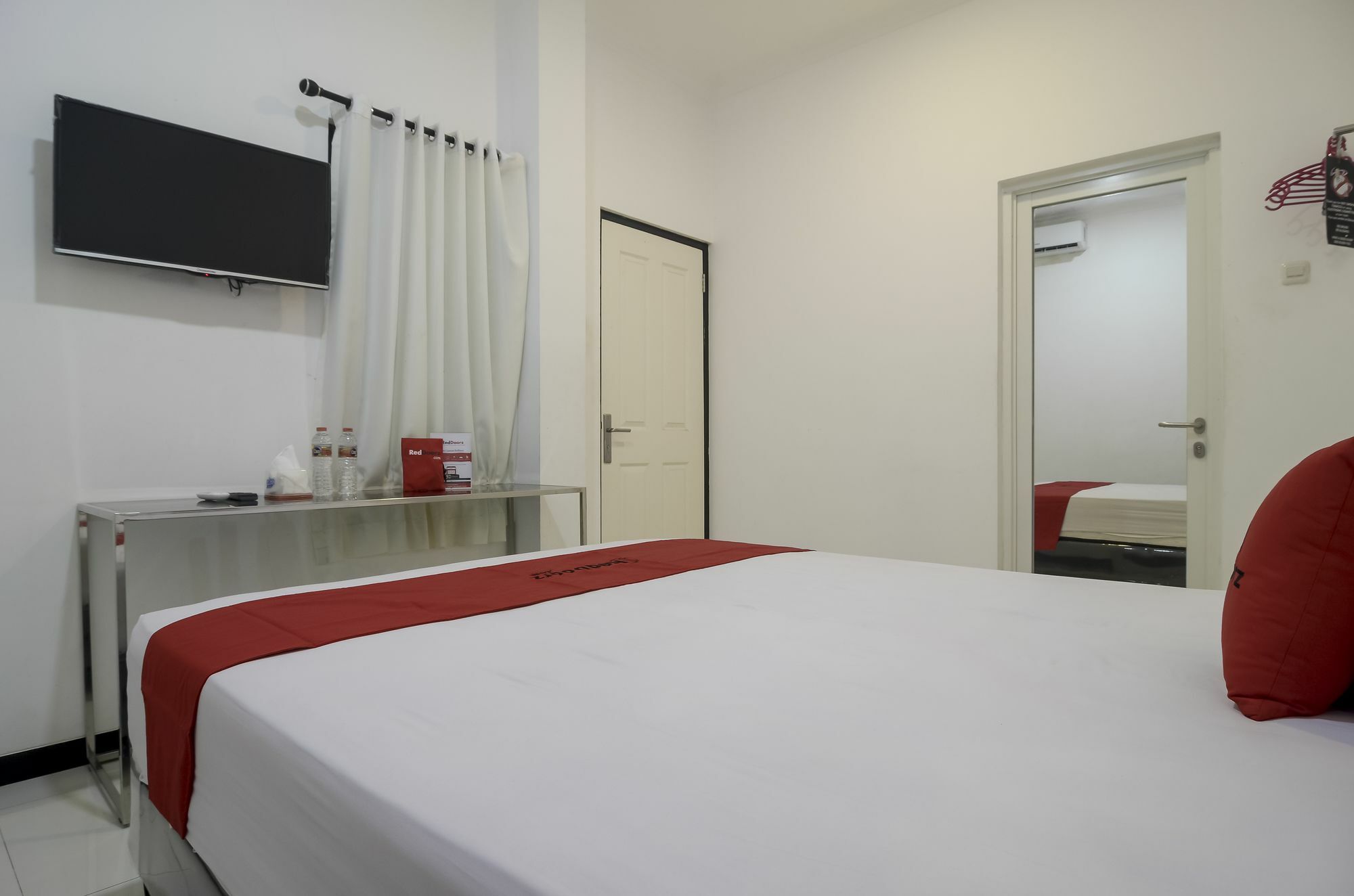 Reddoorz Near Poncol Station Hotel Semarang Buitenkant foto